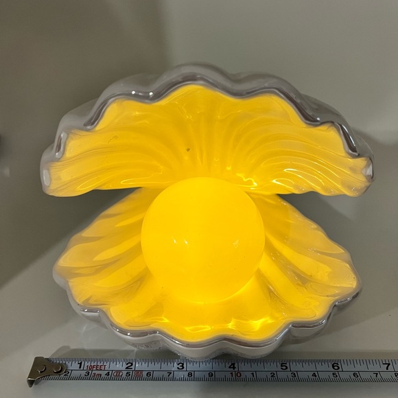 Iridescent Clamshell light - Picture 8 of 8